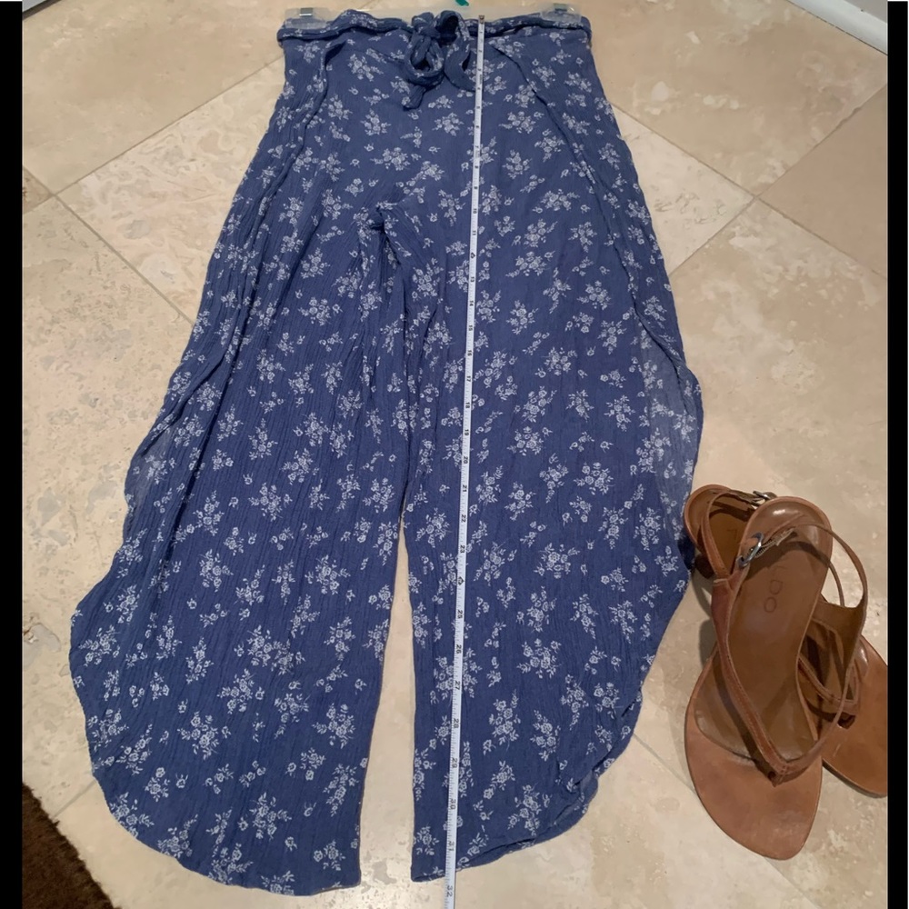 Pants with open sides - Picture 2 of 9
